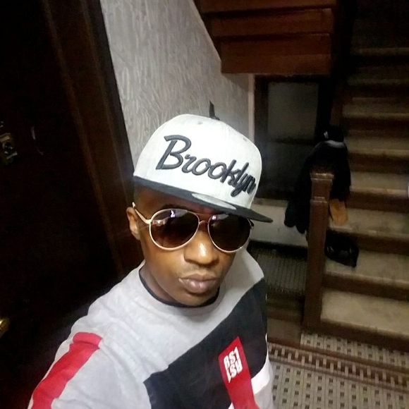 Meet your Posher, Keith - Picture 1 of 1